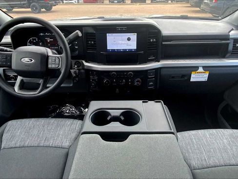 New 2026 Ford F250 XLT w/ FX4 Off-Road Package AWD/4WD image 5