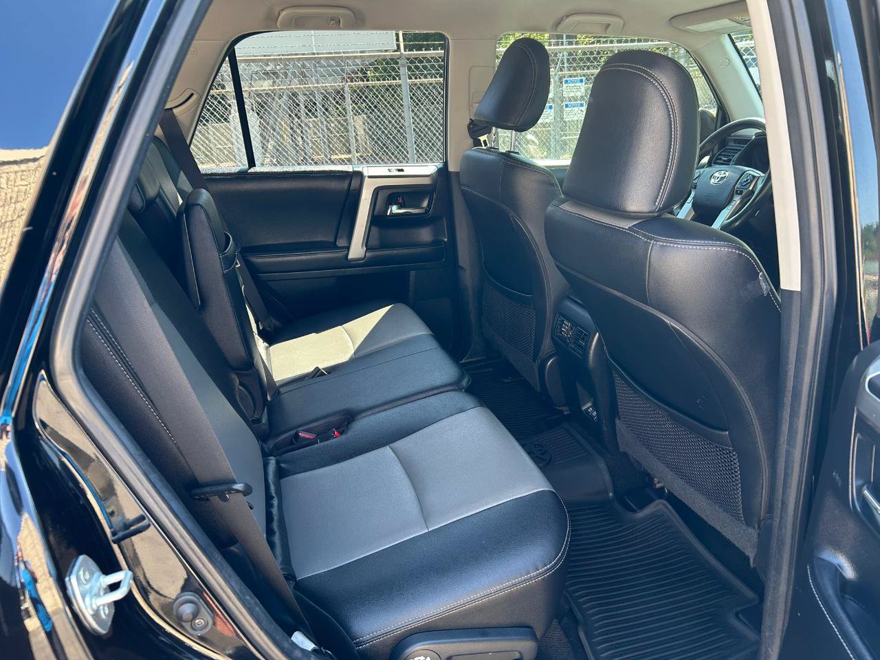 Used 2020 Toyota 4Runner SR5 Premium AWD/4WD image 16