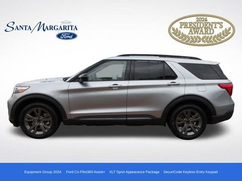 Certified 2022 Ford Explorer XLT w/ Equipment Group 202A image 1