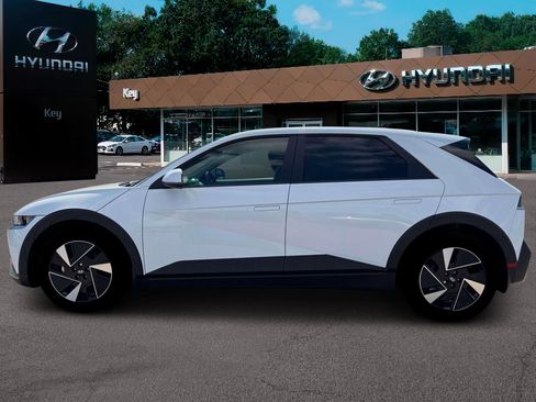 New 2026 Hyundai Ioniq 5 SEL image 5