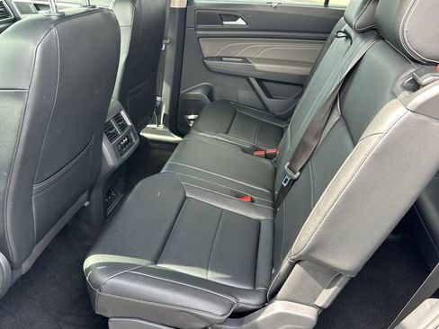 Used 2023 Volkswagen Atlas SE image 18