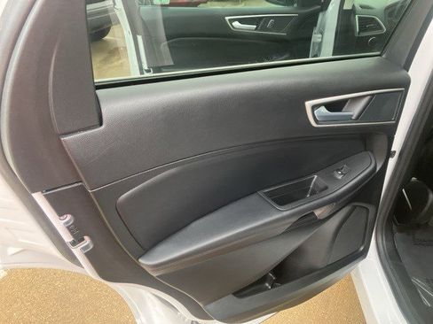 Used 2024 Ford Edge SEL image 21