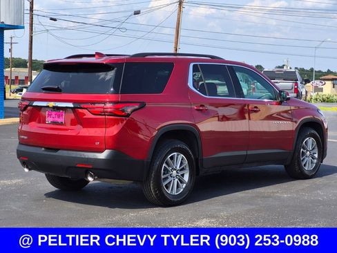 Used 2023 Chevrolet Traverse LT FWD image 6