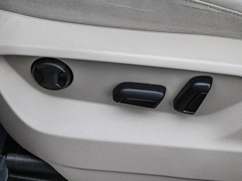 Used 2022 Volkswagen Atlas SE w/ Black Wheel Package image 23