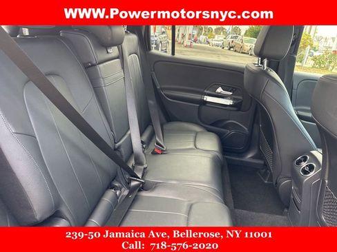 Used 2022 Mercedes-Benz GLB 250 GLB 250 image 19