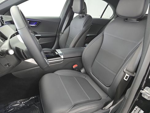 Used 2025 Mercedes-Benz C 300 Sedan image 15