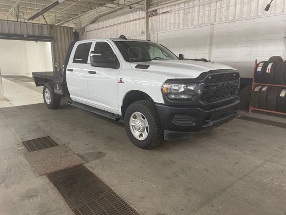 Used 2023 RAM 2500 Tradesman AWD/4WD image 3