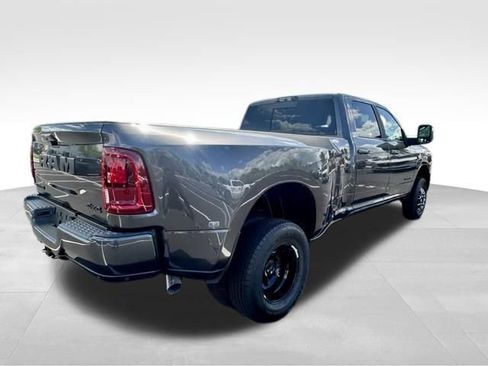 New 2026 RAM 3500 Laramie w/ Night Edition AWD/4WD image 6