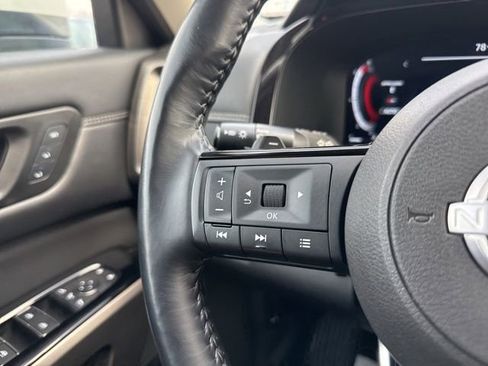 Used 2024 Nissan Pathfinder Platinum AWD/4WD image 33