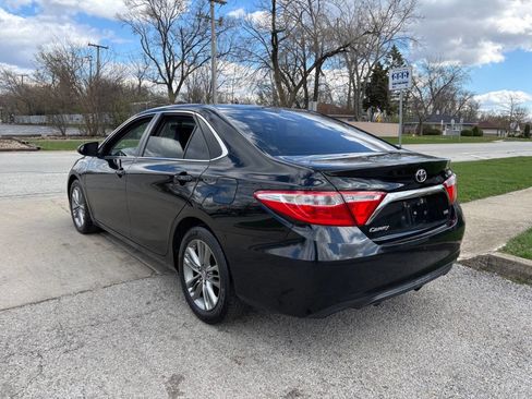 Used 2016 Toyota Camry SE image 21