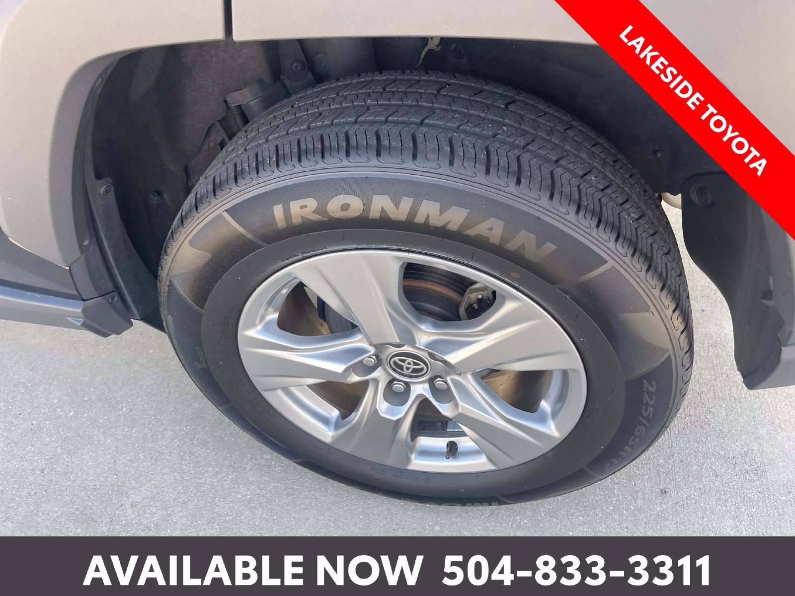 Used 2024 Toyota RAV4 XLE FWD image 12