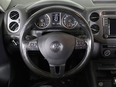 Used 2017 Volkswagen Tiguan Limited w/ Premium Package AWD/4WD image 33
