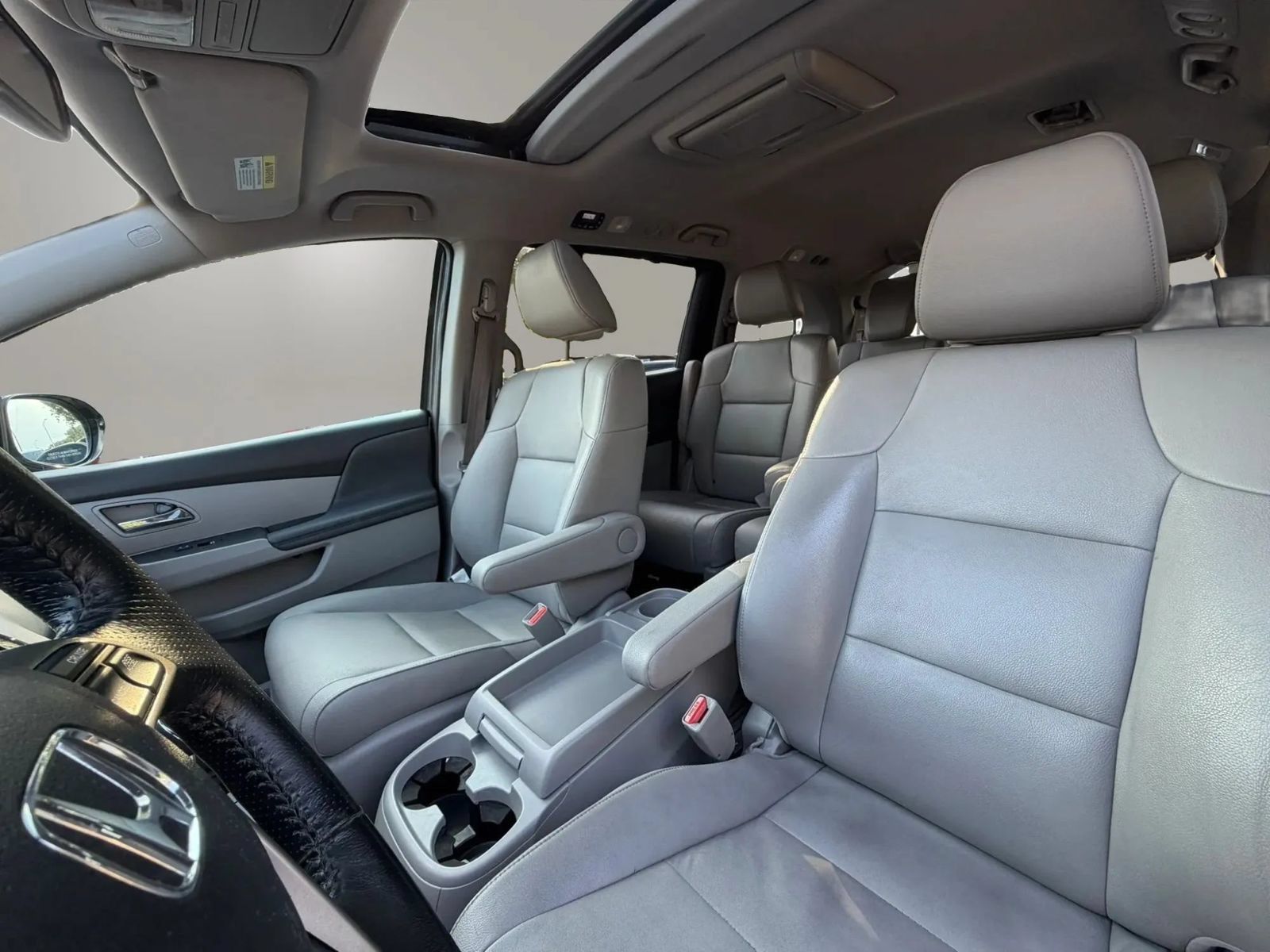 Used 2016 Honda Odyssey Touring image 9