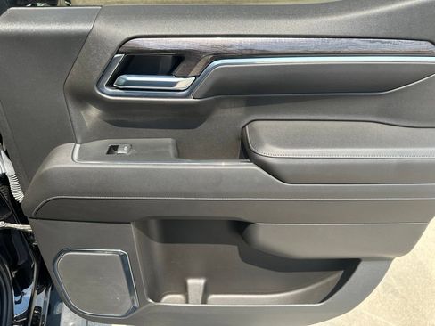 Certified 2022 Chevrolet Silverado 1500 LTZ w/ LTZ Premium Package AWD/4WD image 25