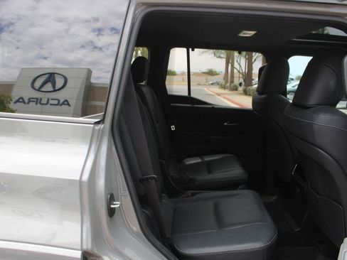Used 2024 Lexus GX 550 w/ Accessory Package (2T) AWD/4WD image 15