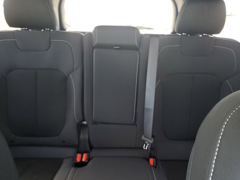 New 2025 Jeep Grand Cherokee Laredo X image 32