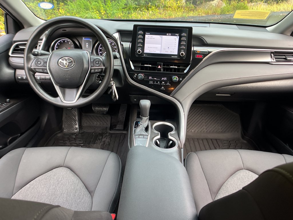 Used 2023 Toyota Camry LE FWD image 13