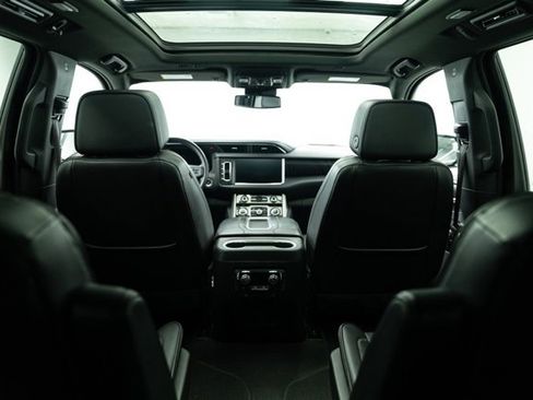 Used 2023 GMC Yukon XL Denali image 24