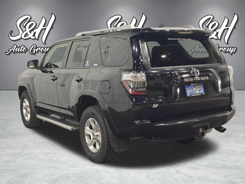 Used 2018 Toyota 4Runner SR5 image 27