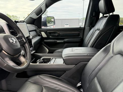 Used 2019 RAM 1500 Limited AWD/4WD image 14