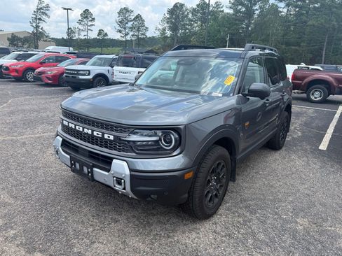 Used 2025 Ford Bronco Sport Badlands w/ Badlands Tech Package AWD/4WD image 3