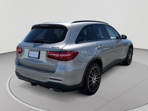 Used 2019 Mercedes-Benz GLC 300 4MATIC image 5