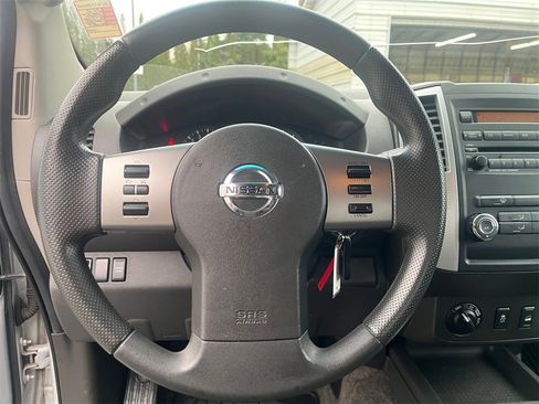 Used 2012 Nissan Frontier SV w/ SV Premium Utility Pkg image 21