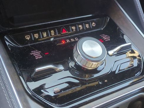 Used 2022 Jeep Grand Wagoneer Series I w/ Rear Seat Video Group 1 image 17