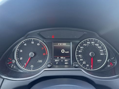 Used 2017 Audi Q5 2.0T Premium Plus w/ Technology Package image 9