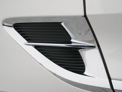 Used 2020 Bentley Continental GT image 19