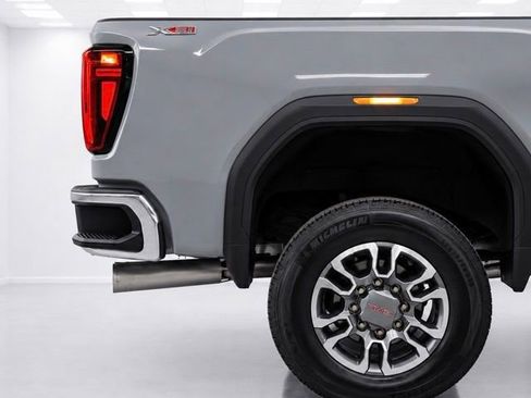 Used 2024 GMC Sierra 3500 SLE w/ SLE Value Package AWD/4WD image 8