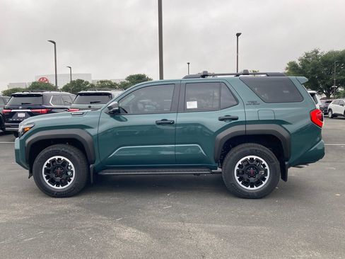 New 2026 Toyota 4Runner TRD Off-Road Premium AWD/4WD image 8