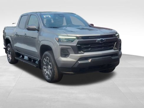 Used 2023 Chevrolet Colorado LT w/ LT Convenience Package III AWD/4WD image 7