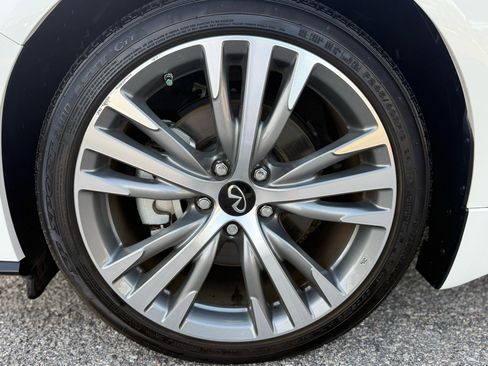 Used 2024 INFINITI Q50 Sensory image 50