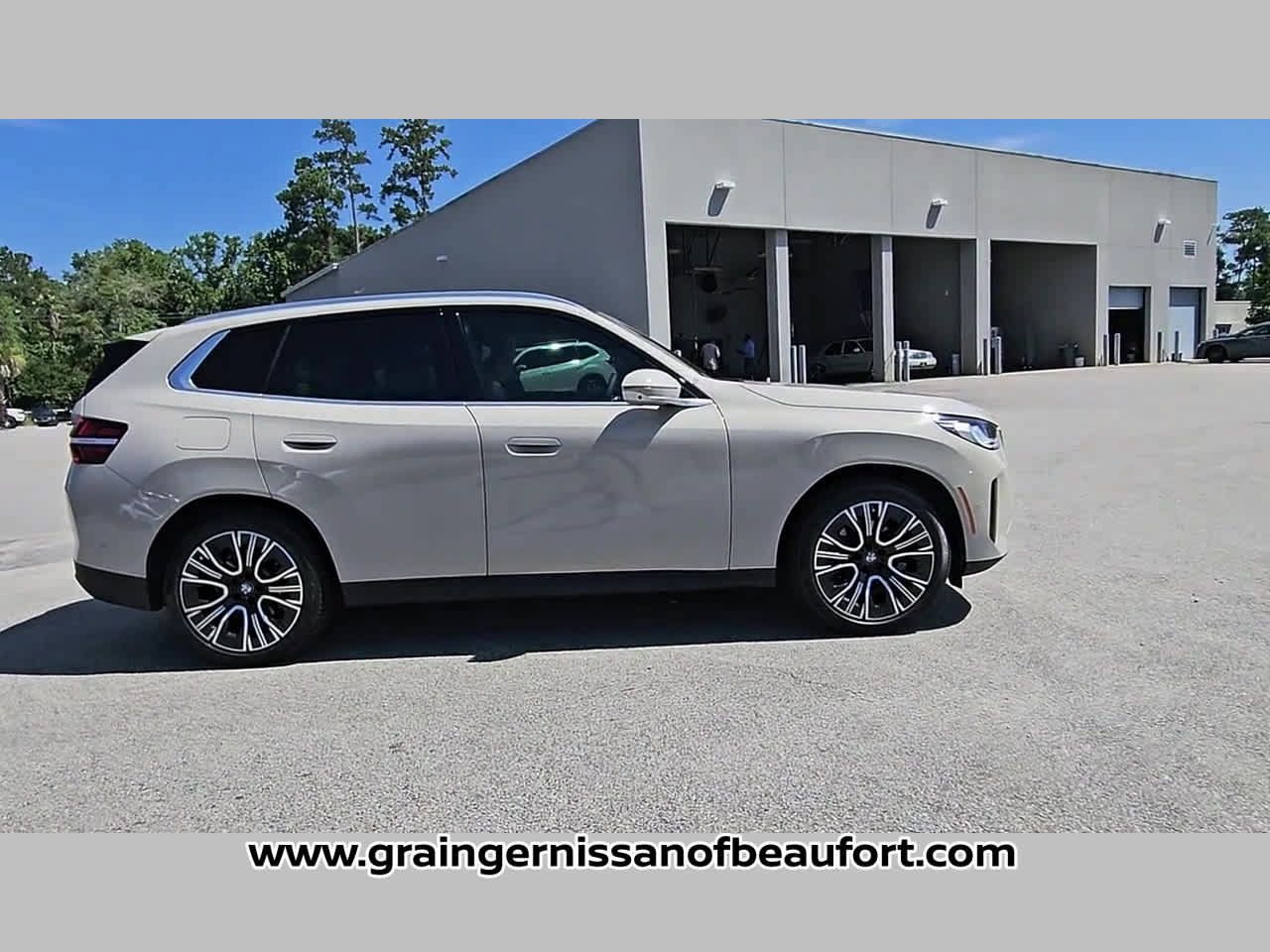 Used 2025 BMW X3 xDrive30i w/ Premium Package AWD/4WD image 36
