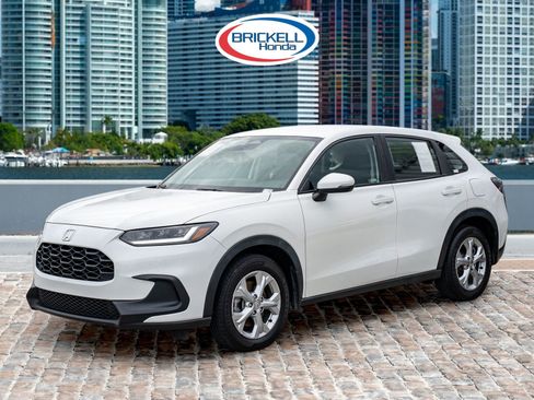 Used 2023 Honda HR-V LX image 1