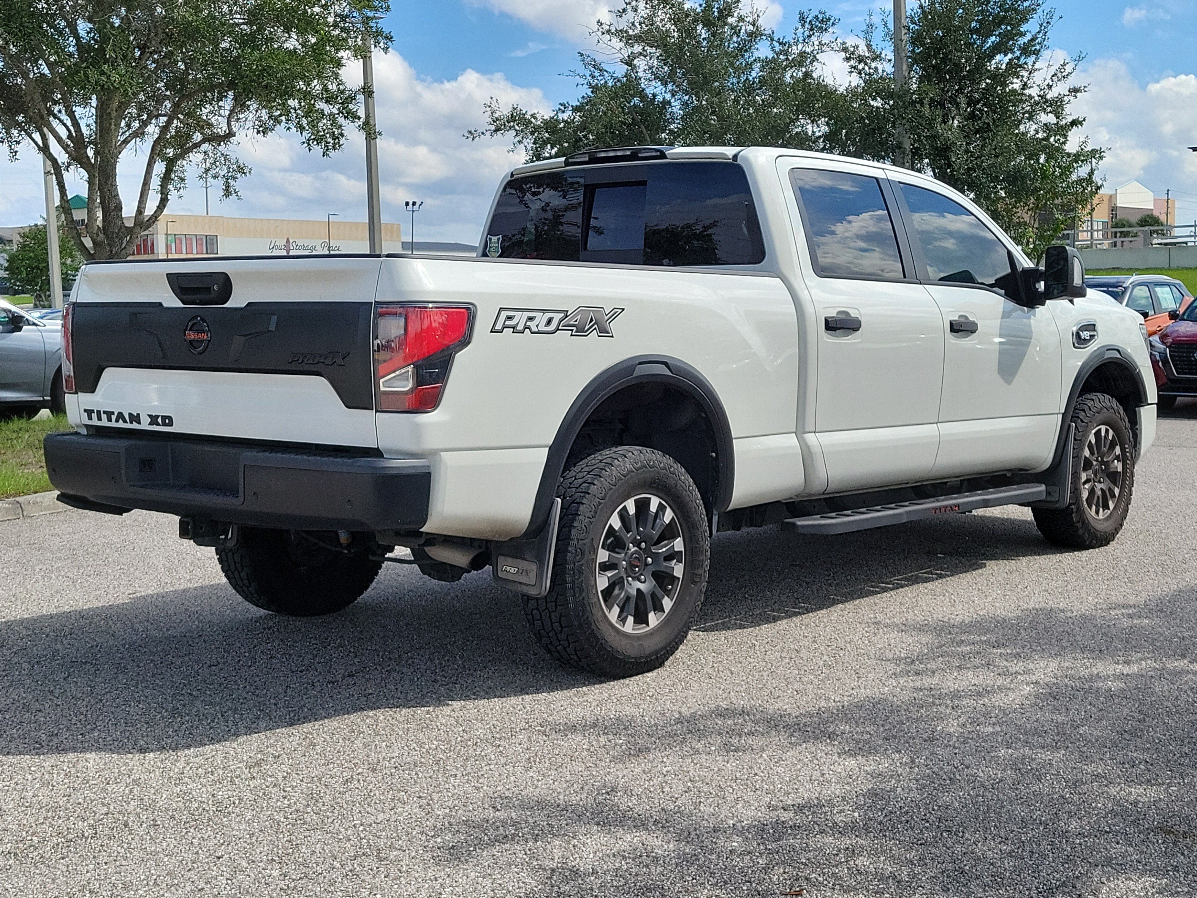 Used 2021 Nissan Titan PRO-4X w/ Pro-4x Convenience Package AWD/4WD image 5
