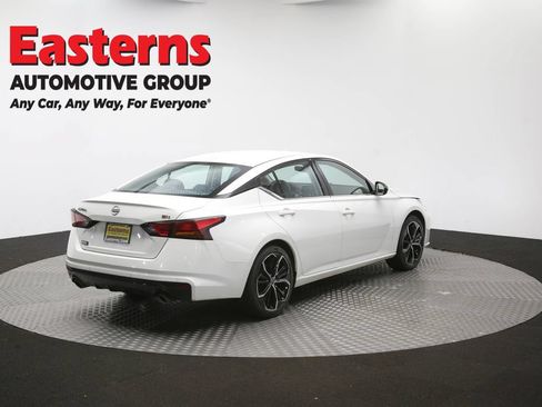 Used 2024 Nissan Altima 2.5 SR FWD image 40