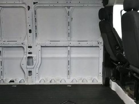 Used 2023 RAM ProMaster 2500 FWD image 11