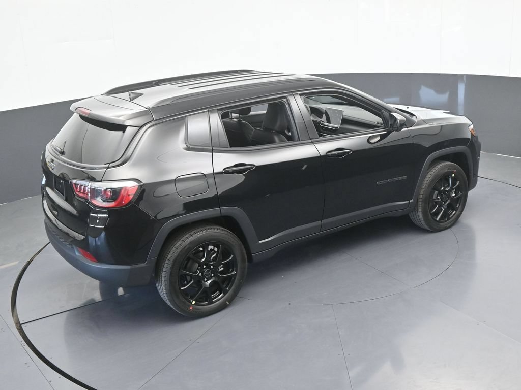 New 2026 Jeep Compass Latitude AWD/4WD image 45