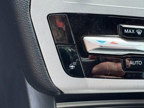 Used 2023 Ford Explorer XLT w/ Equipment Group 202A image 22