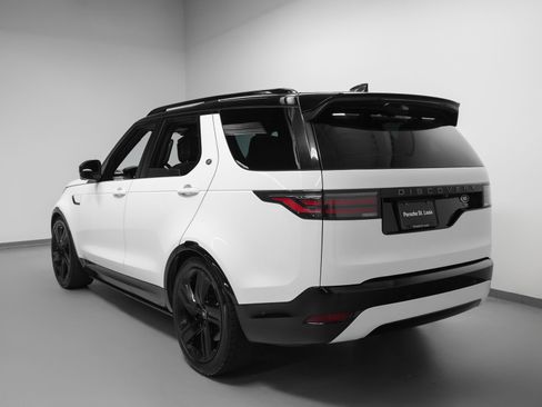 Used 2022 Land Rover Discovery S R-Dynamic AWD/4WD image 3