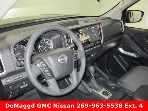 New 2026 Nissan Frontier SV w/ SV Convenience Package image 15