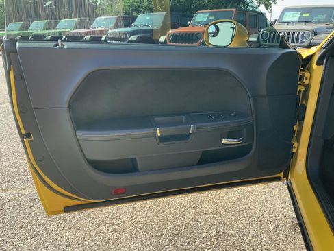 Used 2010 Dodge Challenger SRT8 w/ SRT Option Group II RWD image 16