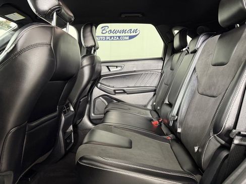 Used 2022 Ford Edge ST image 13