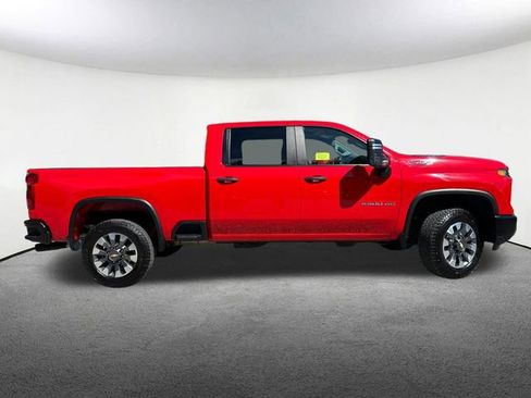 Used 2024 Chevrolet Silverado 2500 Custom w/ Custom Convenience Package AWD/4WD image 18