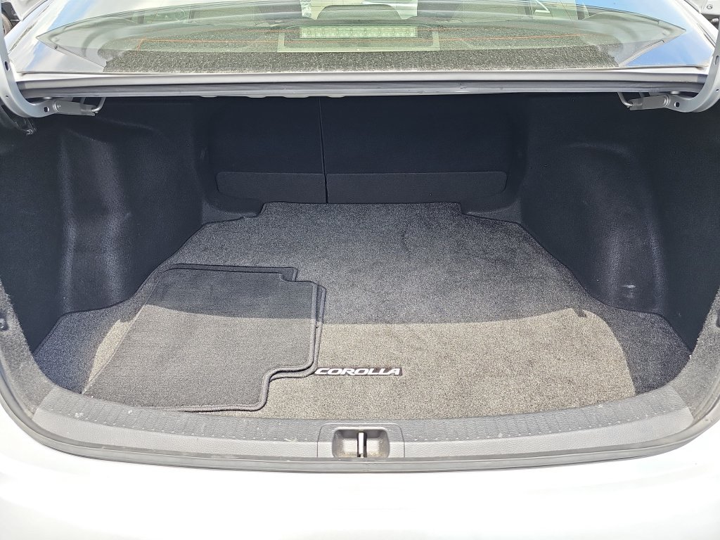 Used 2022 Toyota Corolla SE w/ Carpet Mat Package (TMS) FWD image 15