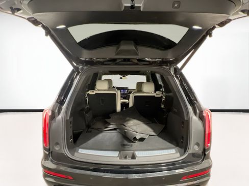 Used 2020 Cadillac XT6 Sport image 21