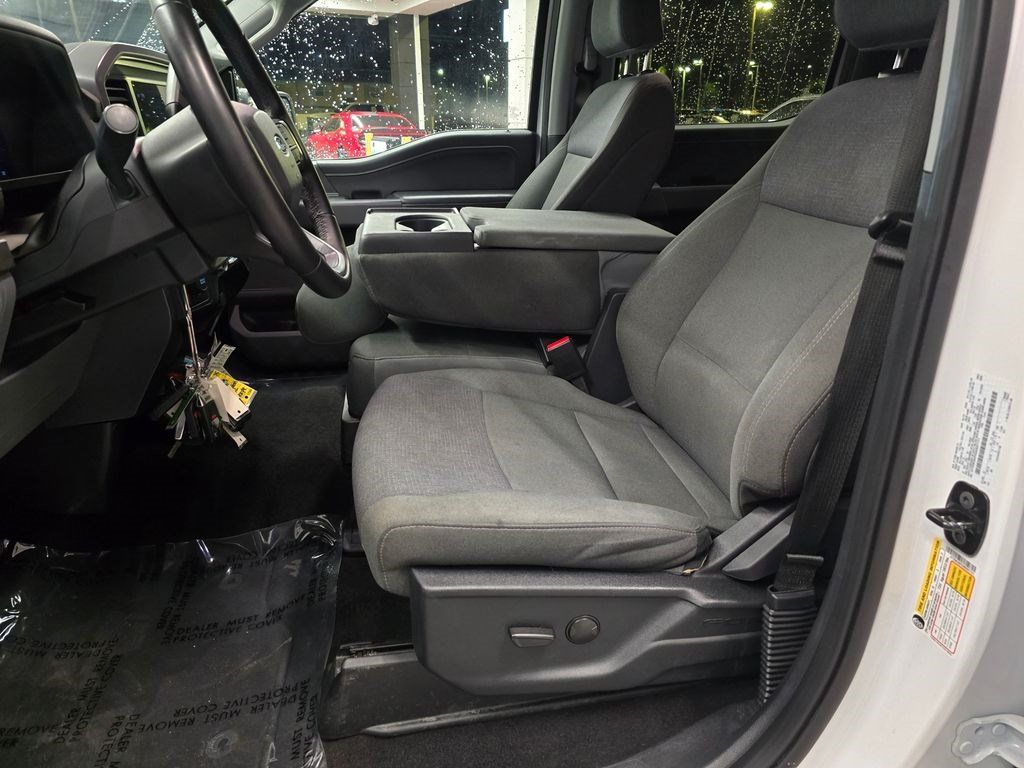 Used 2025 Ford F150 XLT w/ Equipment Group 301A Standard RWD image 19