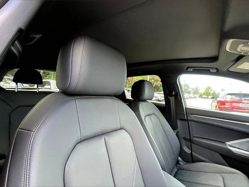 New 2025 Audi Q3 2.0T Premium image 22